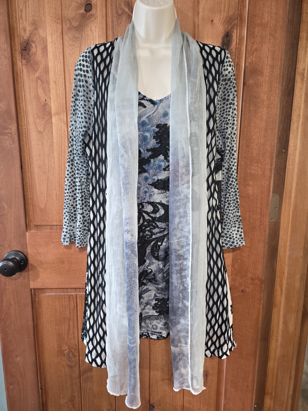 Women's Black & Light Gray Layered Tunic with Sheer Scarf